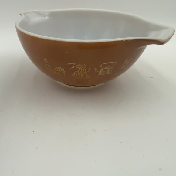 PYREX Early American Cinderella Mixing Bowl, #442, 1-1/2 QT, Brown & Gold - Picture 6 of 9